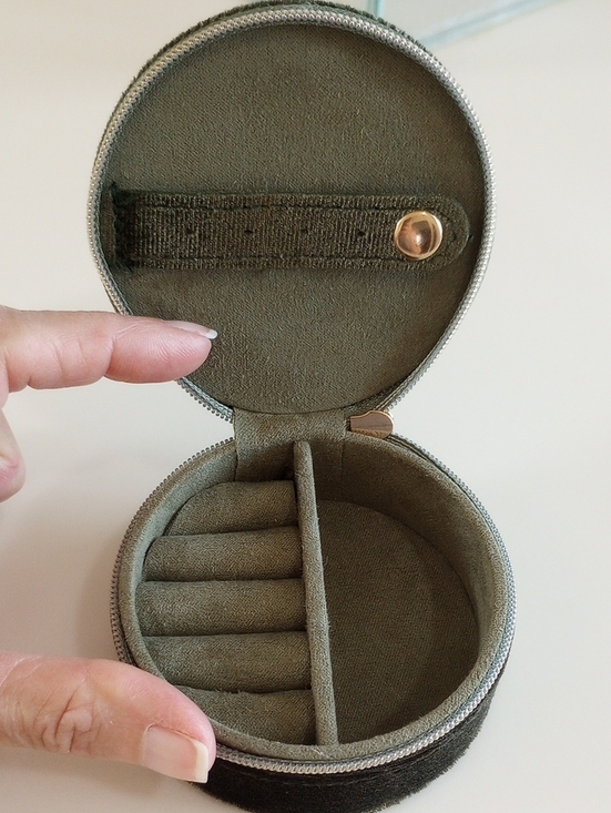 Accessories - Olive Green Round Jewelry Travel Case